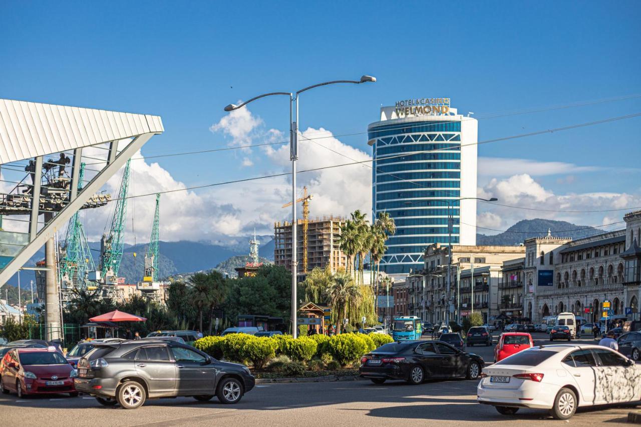 Boutique Hotel 32 Batumi Ngoại thất bức ảnh