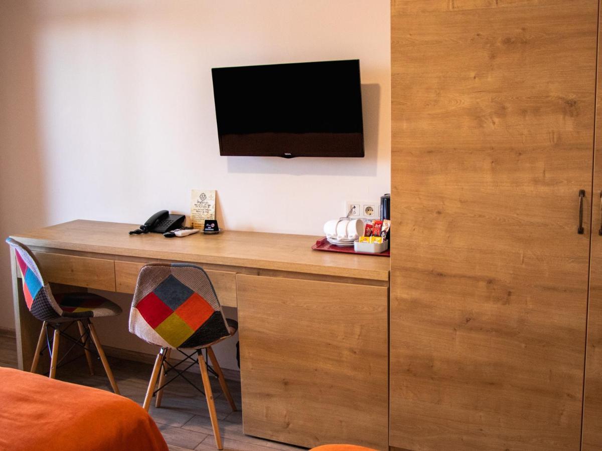 Boutique Hotel 32 Batumi Ngoại thất bức ảnh