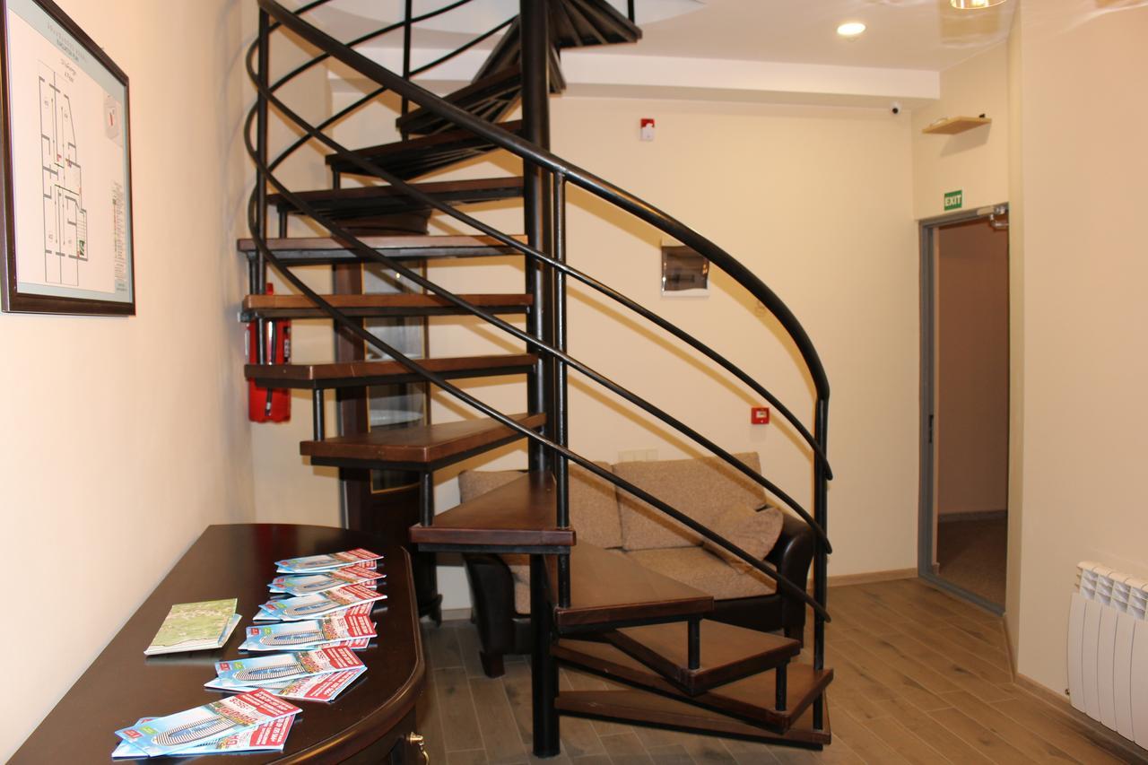 Boutique Hotel 32 Batumi Ngoại thất bức ảnh