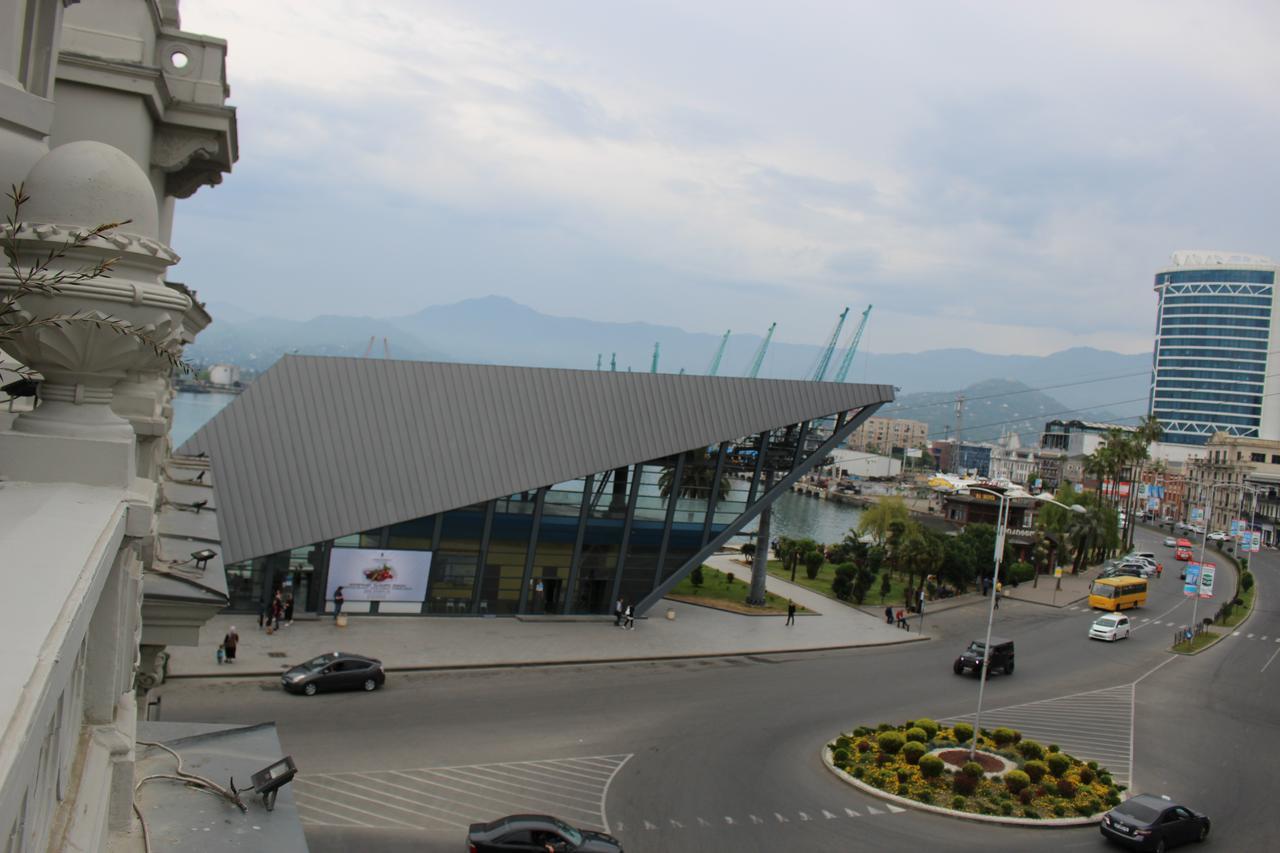 Boutique Hotel 32 Batumi Ngoại thất bức ảnh