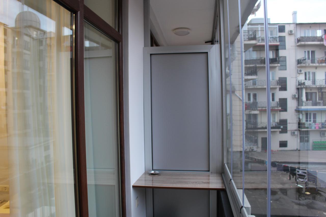 Boutique Hotel 32 Batumi Ngoại thất bức ảnh