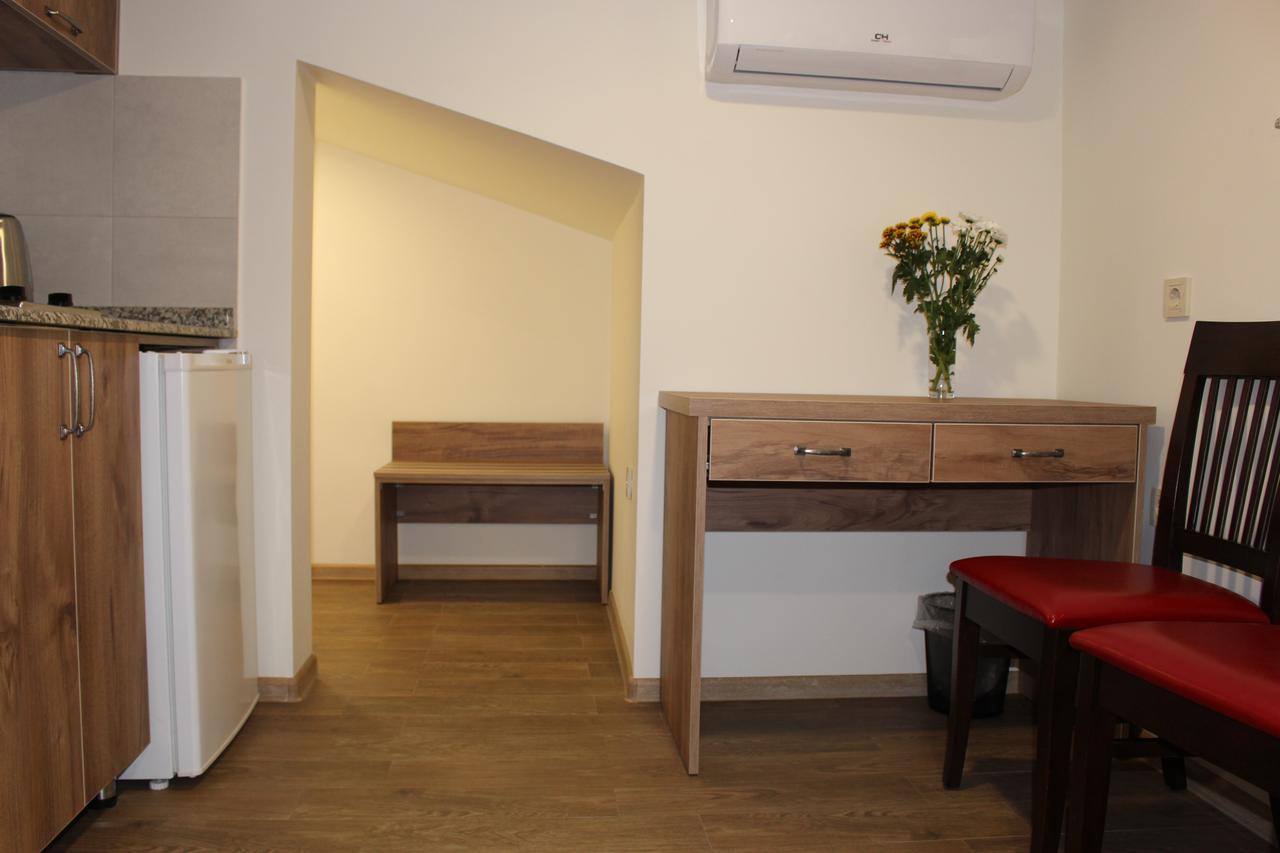 Boutique Hotel 32 Batumi Ngoại thất bức ảnh