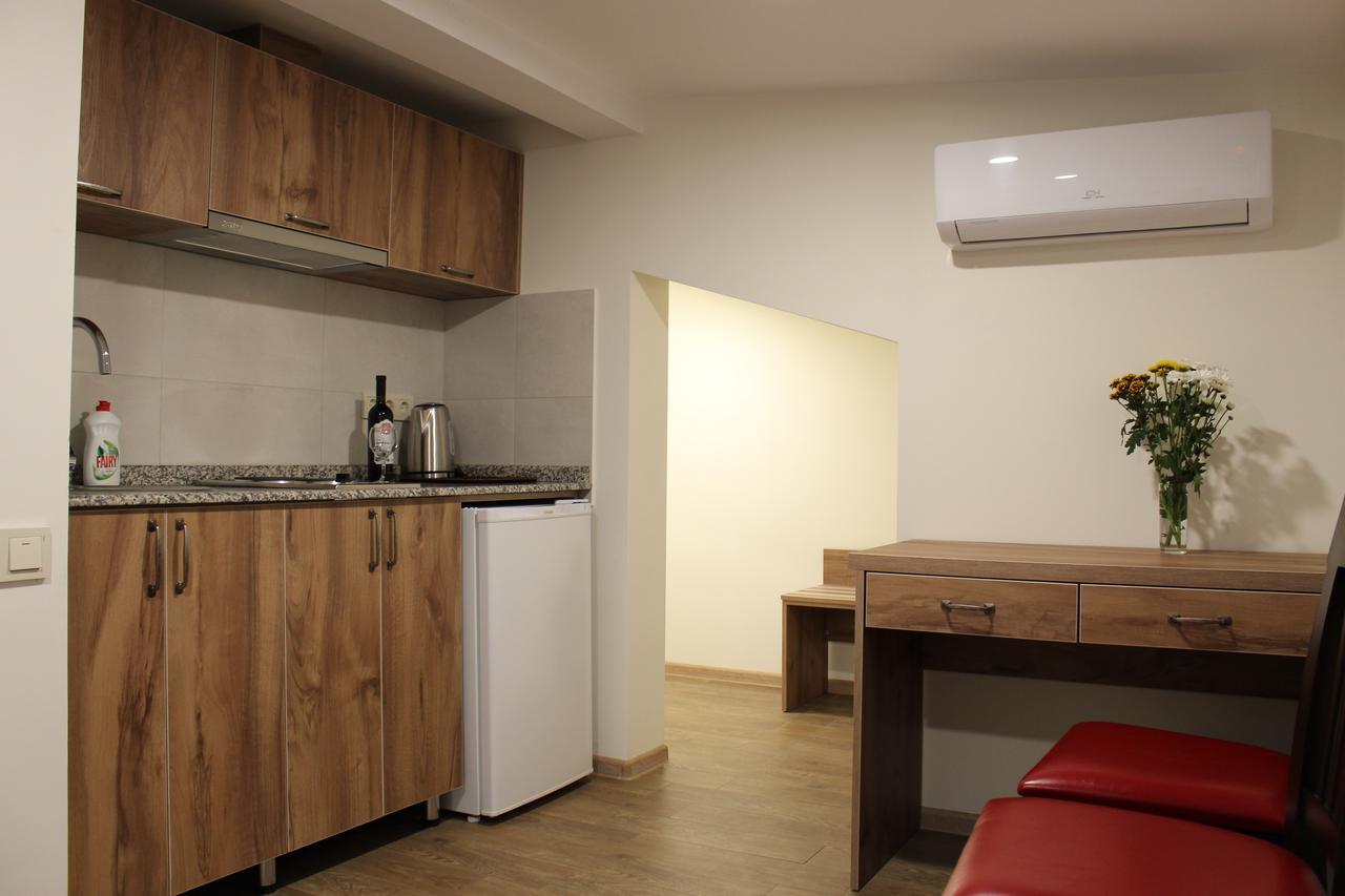 Boutique Hotel 32 Batumi Ngoại thất bức ảnh