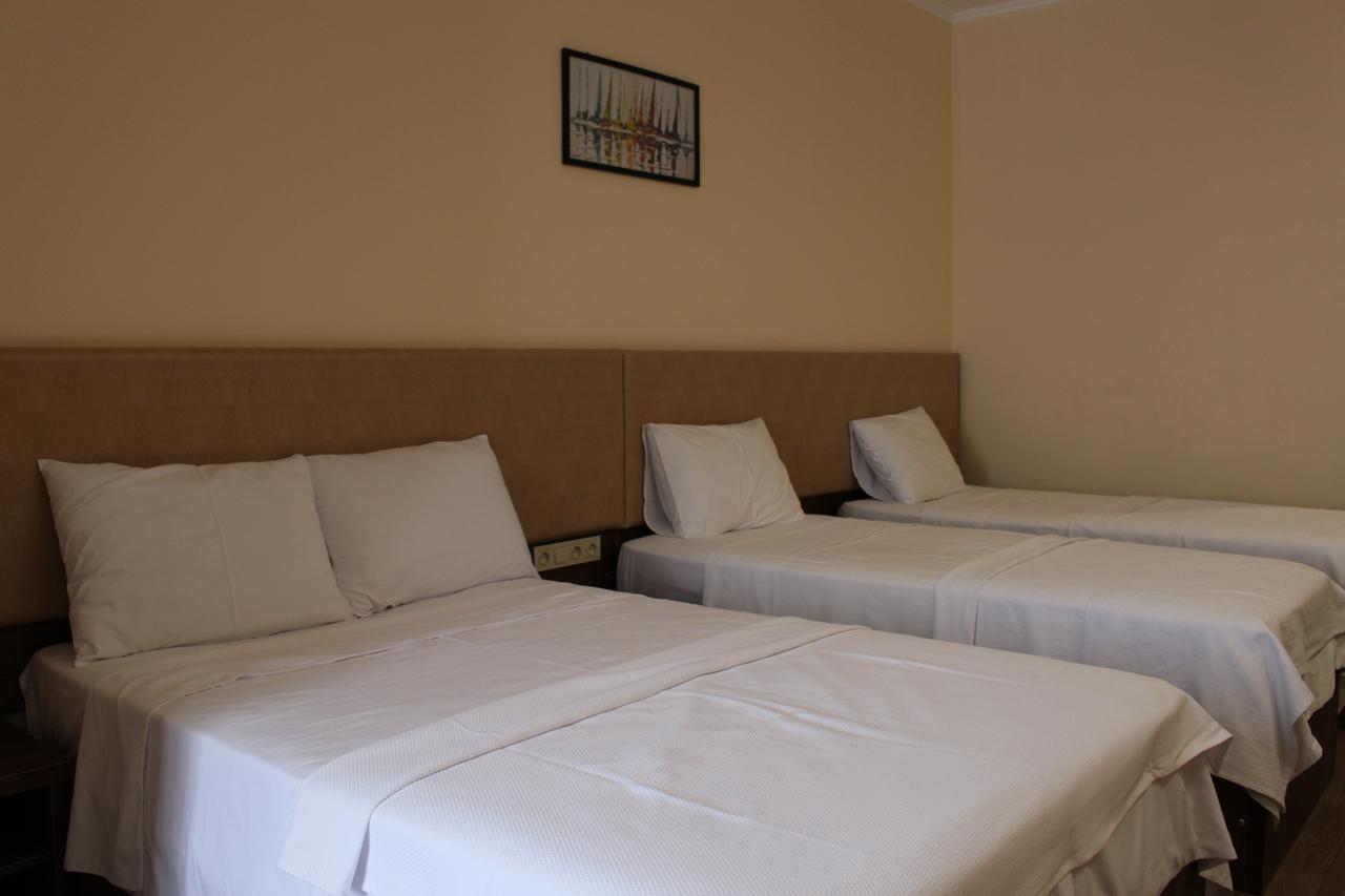 Boutique Hotel 32 Batumi Ngoại thất bức ảnh